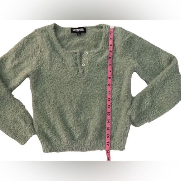 Sweet & Sinful Cropped Fuzzy Mint Green Sweater 3/4 Sleeve Size Small - Picture 8 of 9